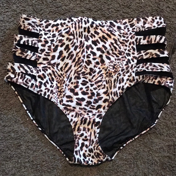 torrid Other - Torrid leopard bathing suit bottoms